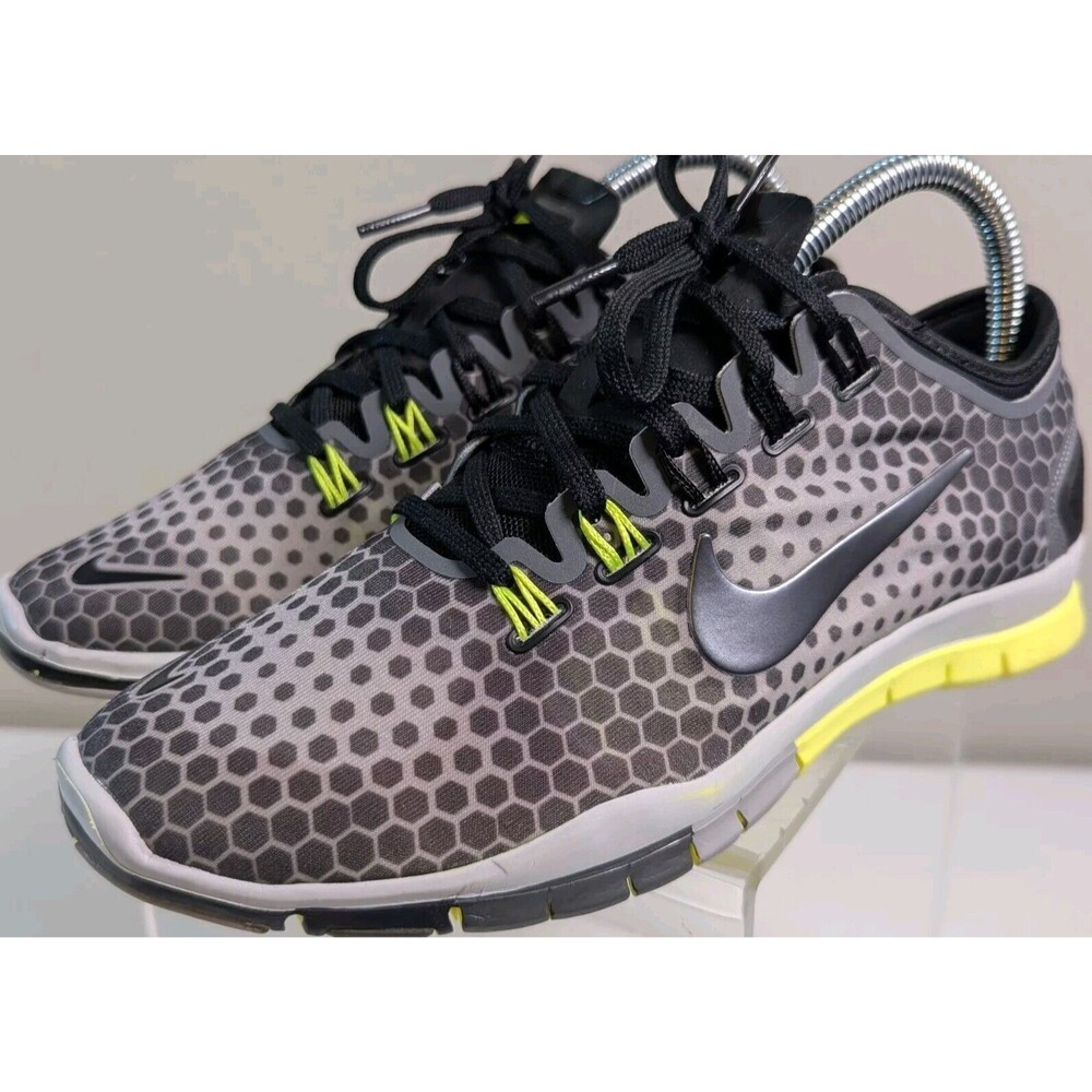 Nike Women Shoe Free TR Connect 2 Size 6.5 Sneaker Running Athletic Pre Owned